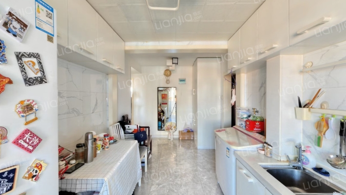 红云里二手房实景图