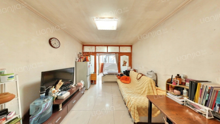 青年公寓二手房实景图