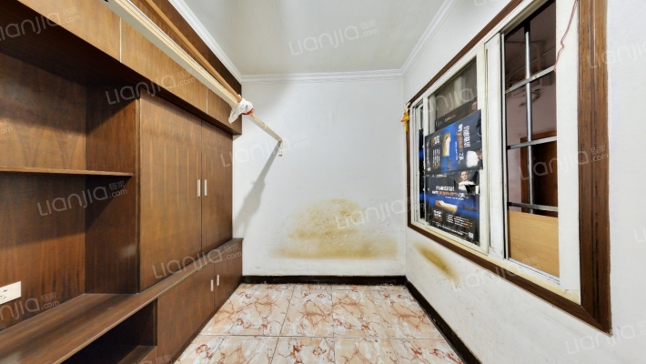 凯旋路188号二手房实景图