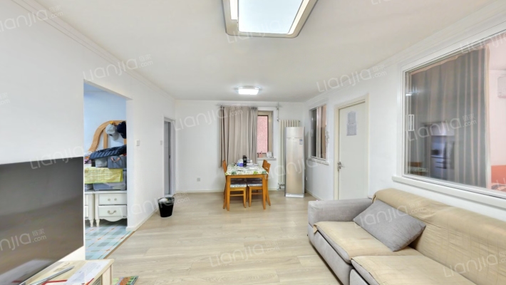 冠军楼二手房实景图