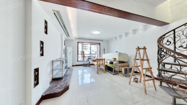 中铁二局新城二手房实景图