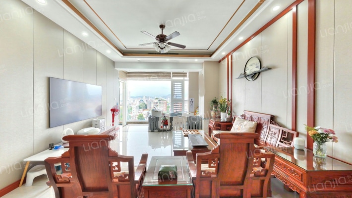 臻品盛世二手房实景图