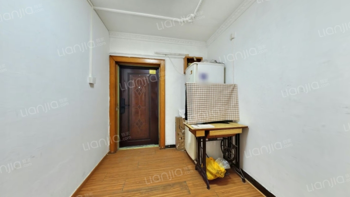 东直门外小街10号院二手房实景图