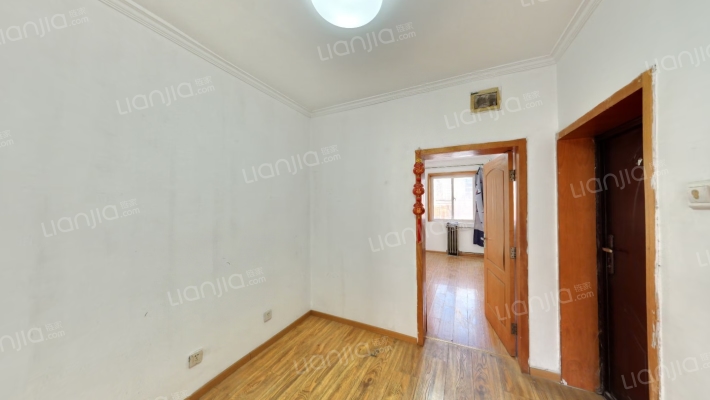 新中西街二手房实景图