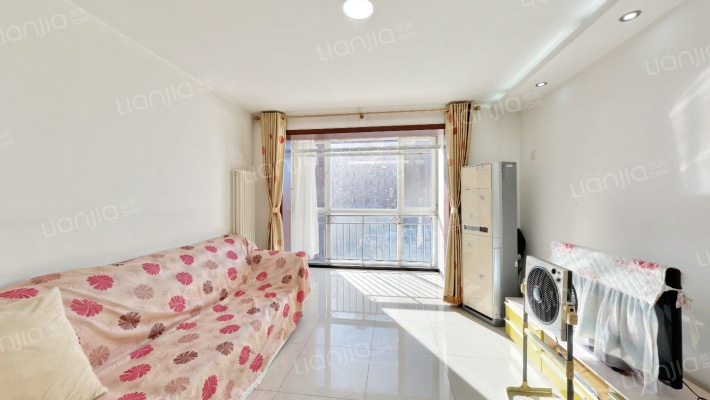 彩虹新城二手房实景图