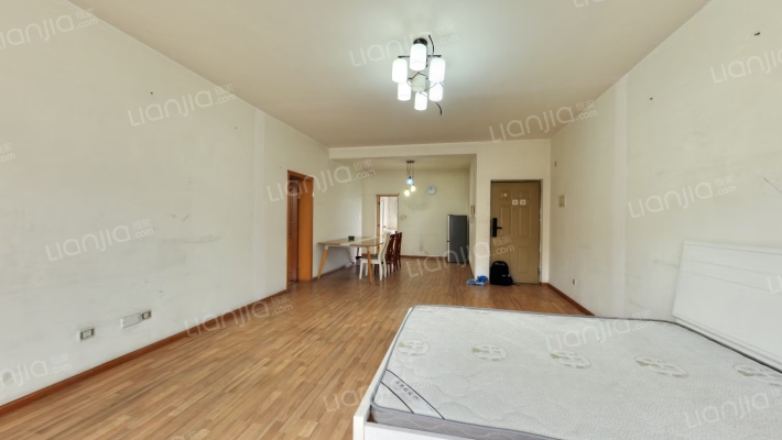 名都苑二手房实景图