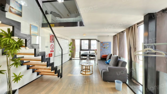 大悦城JOYPARK二手房实景图