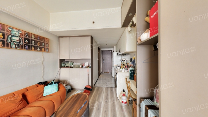 鲁商凤凰广场二期二手房实景图