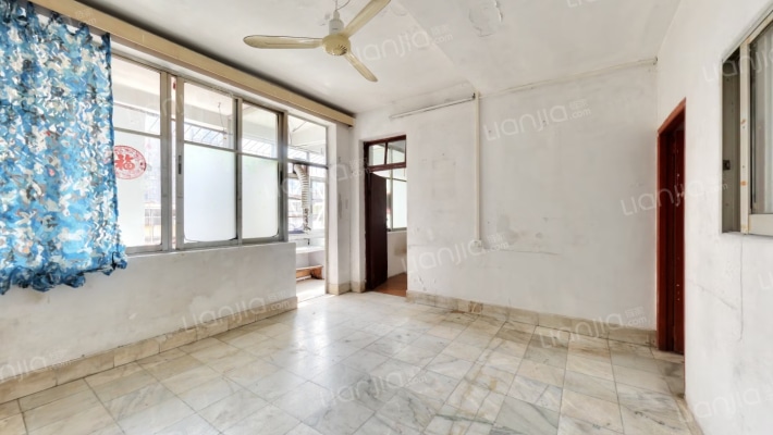 东门晒布路小区二手房实景图