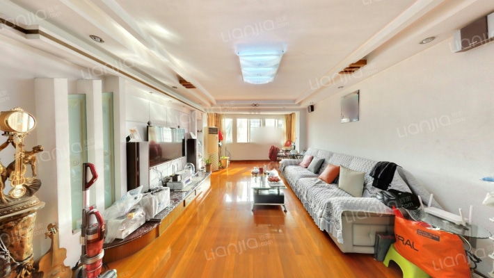 雄镇家园二手房实景图