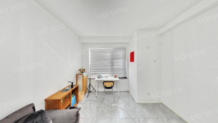 新乔铭苑二手房实景图