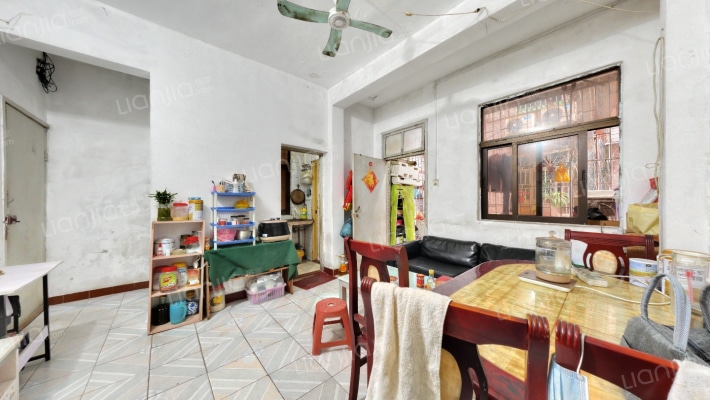 新三村东区住宅二手房实景图