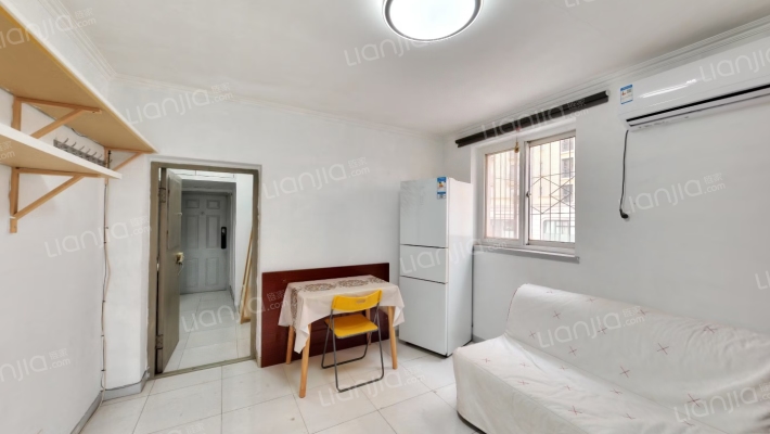 新中西街二手房实景图