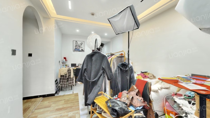 蜀彩珵昀府二手房实景图