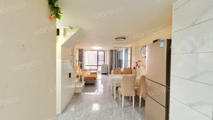 群升广场二手房实景图