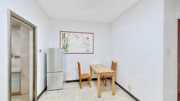 德茂公寓二手房实景图