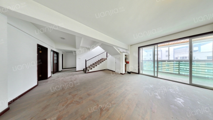 火控技术中心宿舍二手房实景图