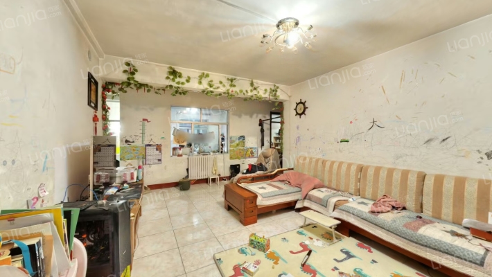 东河小学单位宿舍二手房实景图