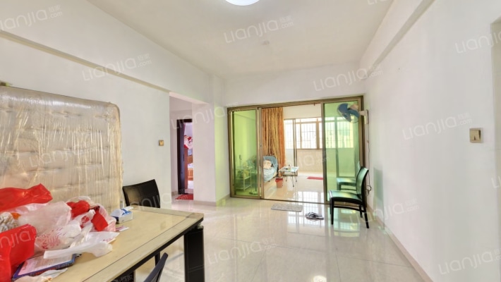 交易中心大厦二手房实景图