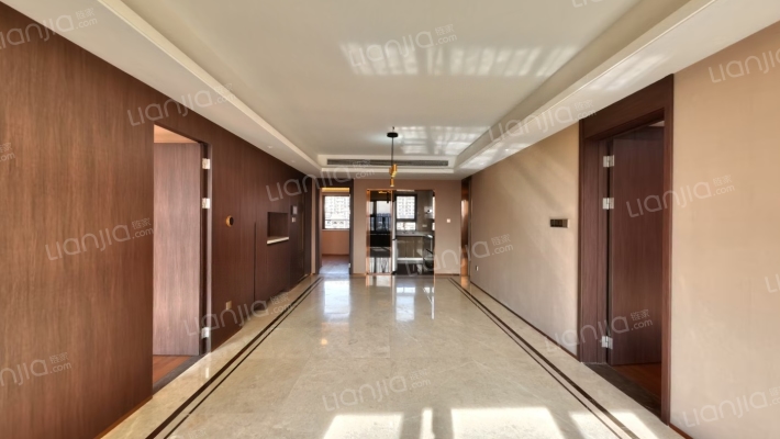 翡翠四季C区二手房实景图