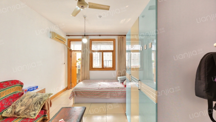 东里路40号院二手房实景图