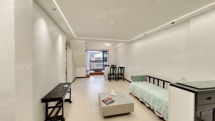 高桥鑫玉B1小区东区二手房实景图