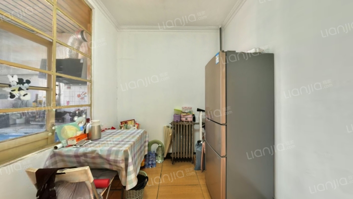 椿树馆街35号院二手房实景图