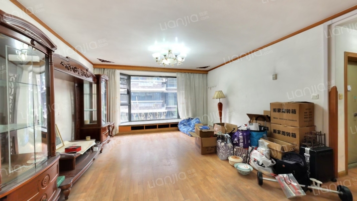 六月花苑二手房实景图