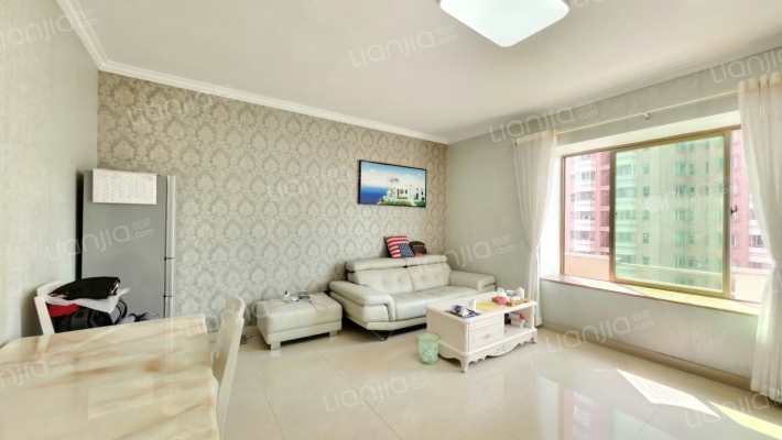 新达中心二手房实景图