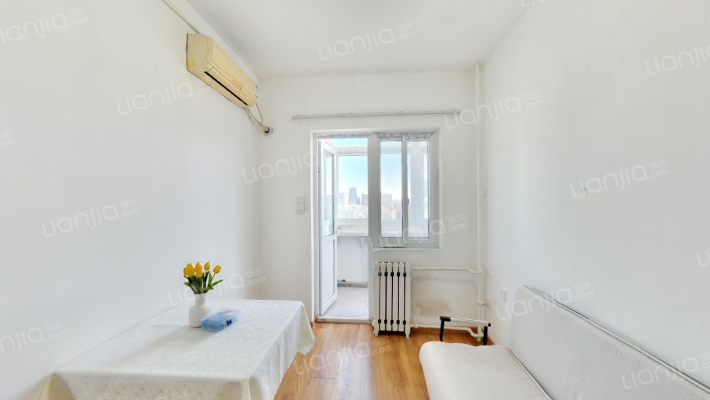 怡秀园小区二手房实景图