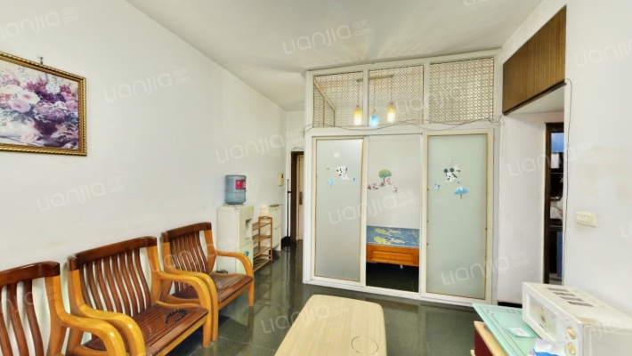 海德旭园B区二手房实景图