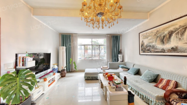 银宏小区二手房实景图