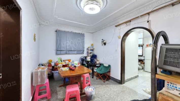 一开小区二手房实景图