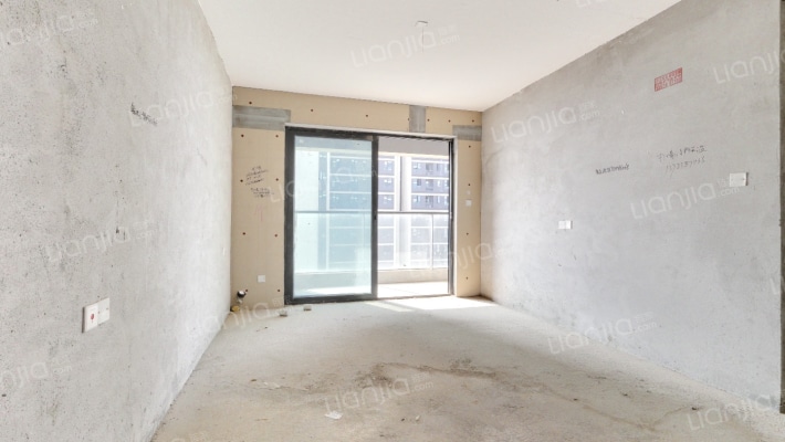 环球融创会展上东区二手房实景图