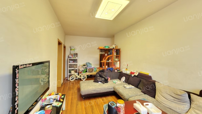 藏卫路中段122号二手房实景图