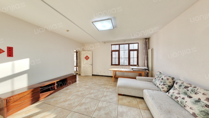 保利垄上八区二手房实景图