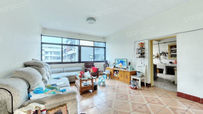 渝航路39号二手房实景图