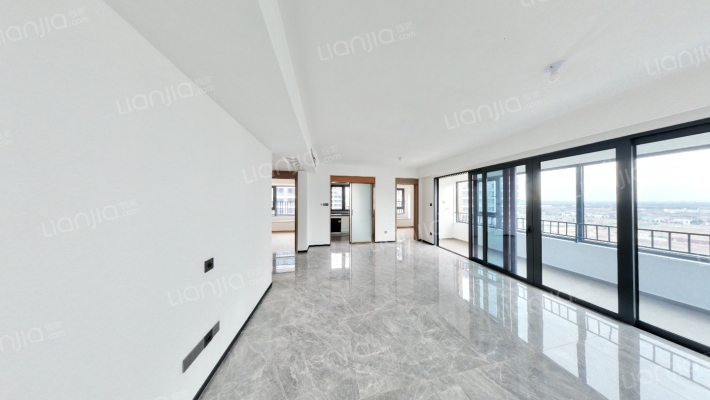 中国铁建晴萃府二手房实景图