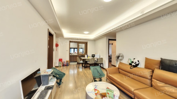 万科四季都会泉咏二手房实景图