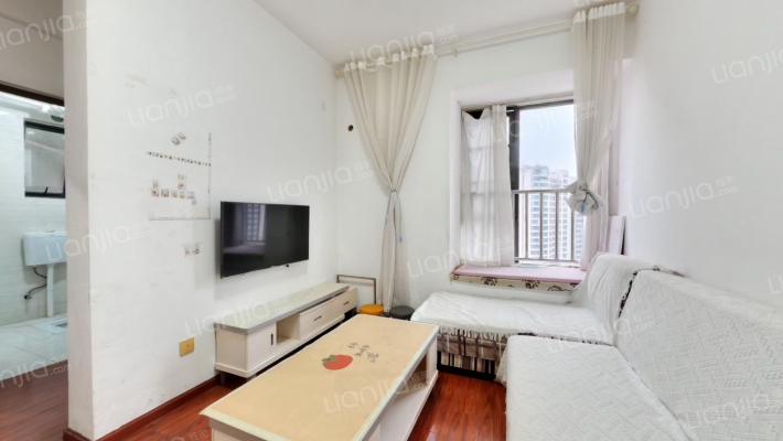 临江苑东区二手房实景图