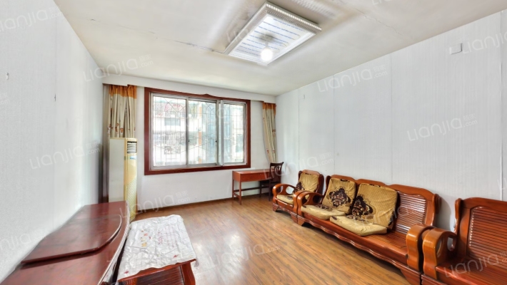 棠中路四段43号二手房实景图