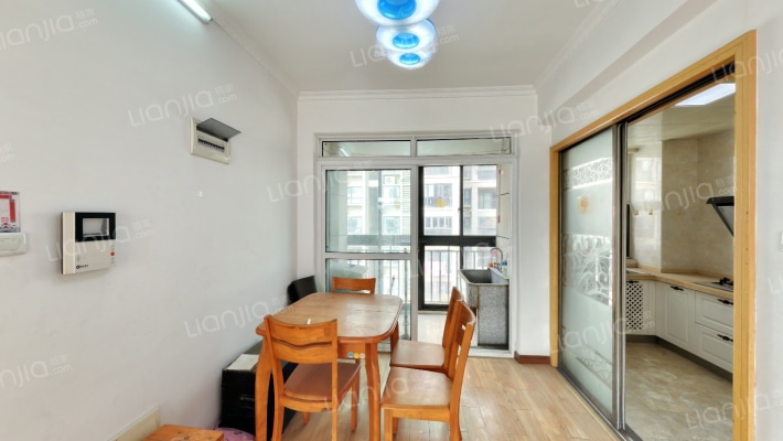 黄陂广场观府国际二手房实景图