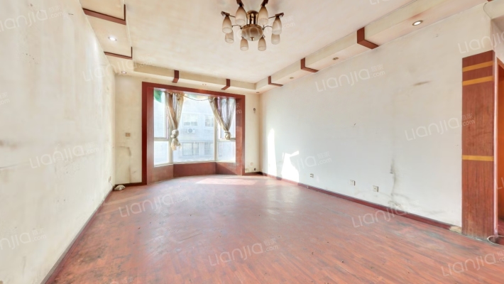 书香街13号二手房实景图