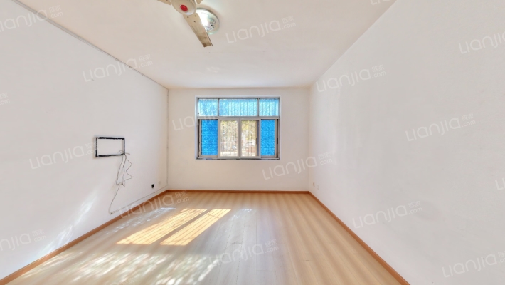 华阳职中教职工宿舍二手房实景图