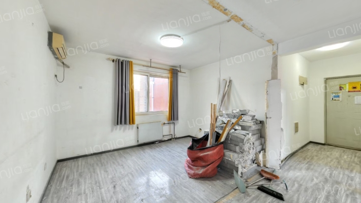 定福家园1号院二手房实景图