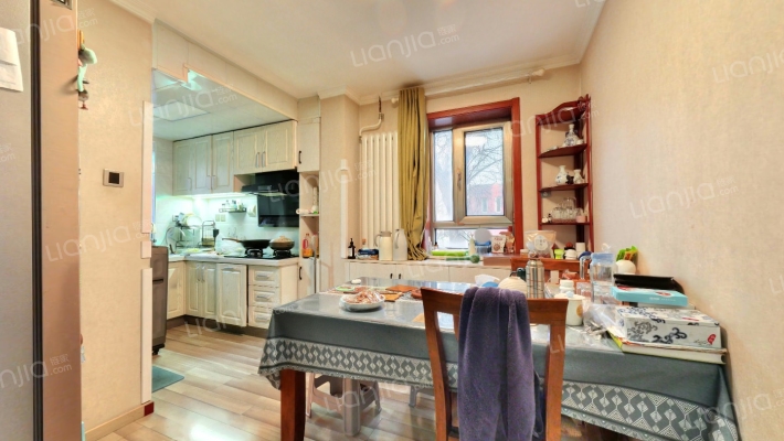 柳芳南里二手房实景图