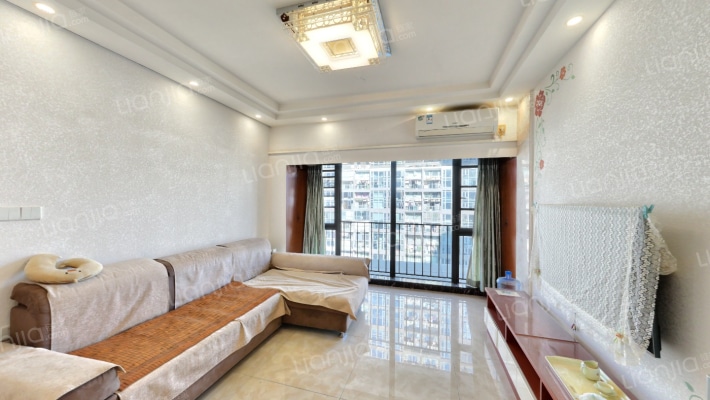 嘉葆润金座二期二手房实景图