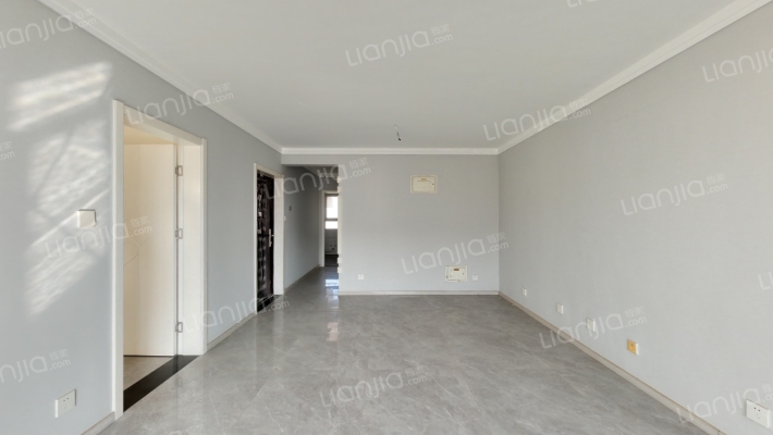 隆兴园三里二手房实景图