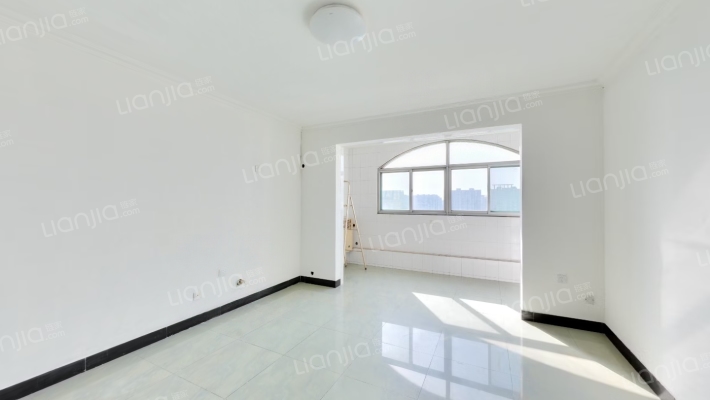 市三院高层住宅楼二手房实景图