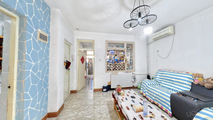 山东省地勘局东山宿舍二手房实景图